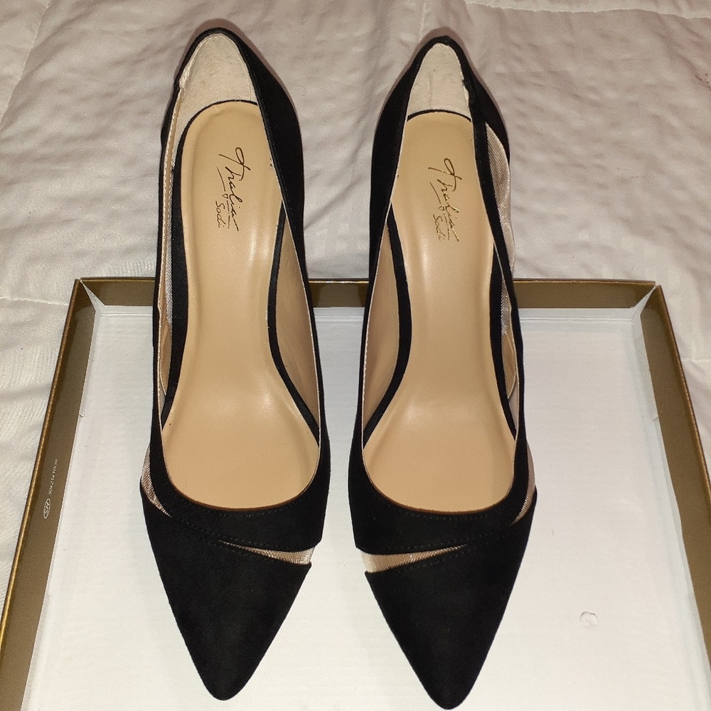 Black heels size 10